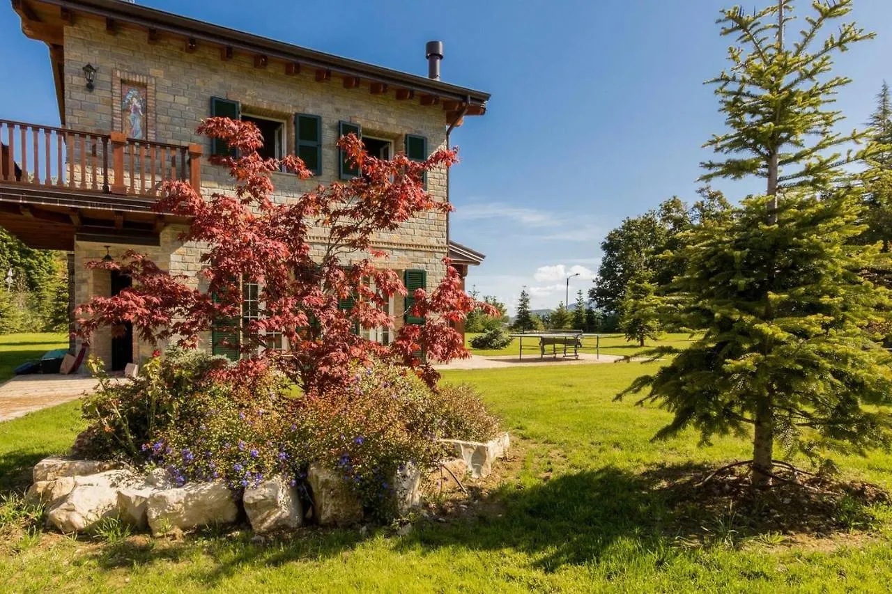 Joivy Superb Villas With Tennis Court, Garden And Bbq Area Valle  0*, Valle (Piacenza, Emilia-Romagna)